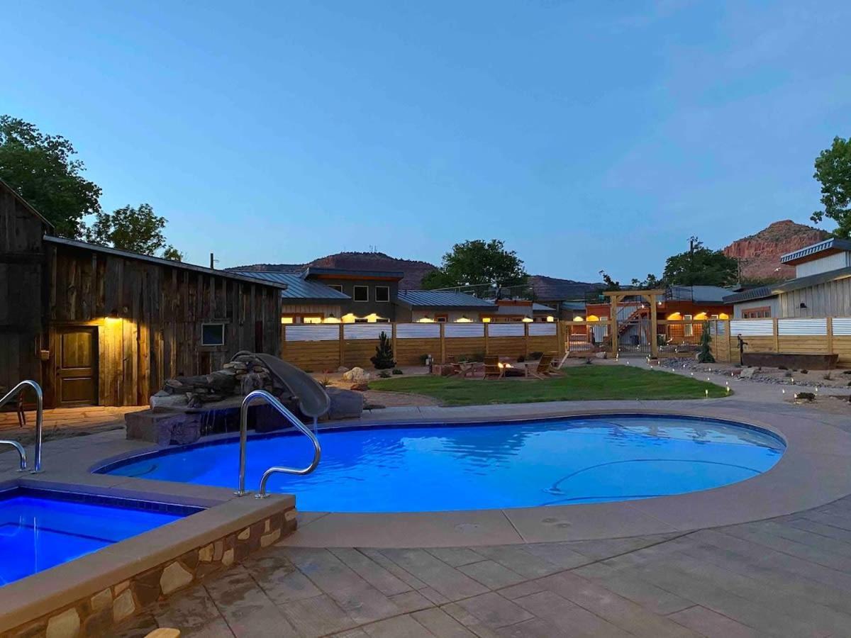 Timber & Tin F 2Bed 2Bath W Pool & Rooftop Deck Канаб Экстерьер фото